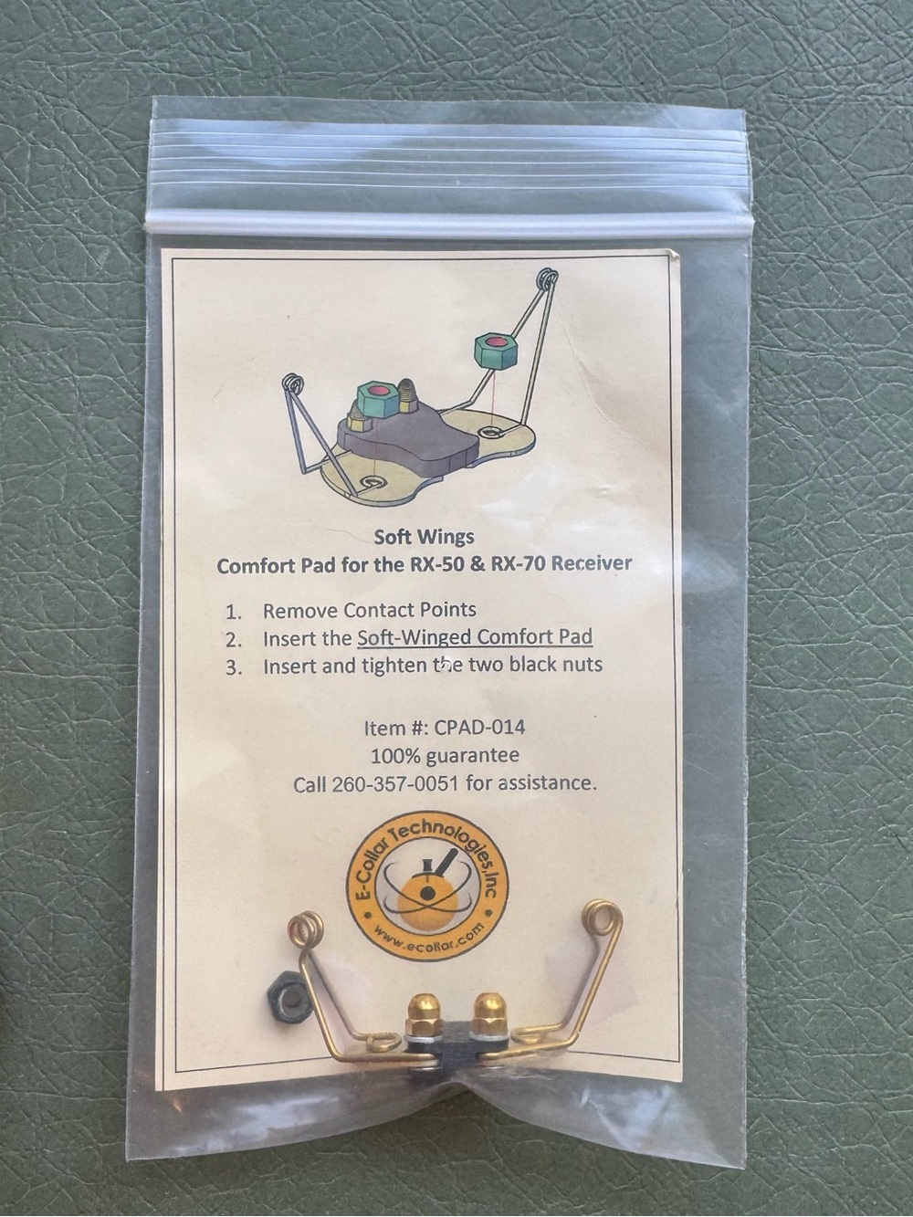 E-Collar Soft Wing Comfort Pad for the RX-50 & RX-70 receiver - Item # CPAD-014